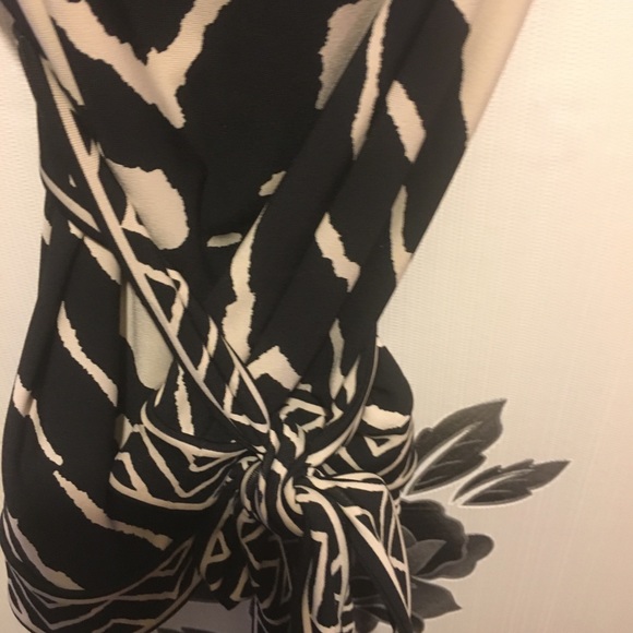 Bcbg one shoulder top xs - Picture 2 of 3